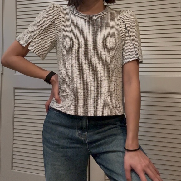 Club Monaco black & white striped blouse / tee with ruffle sleeve design - Picture 2 of 5